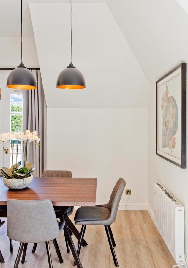 Newly Reno'd 2 Bed With Free Parking Appartement *