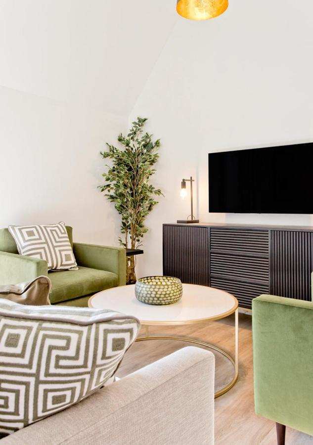 Newly Reno'd 2 Bed With Free Parking Appartement